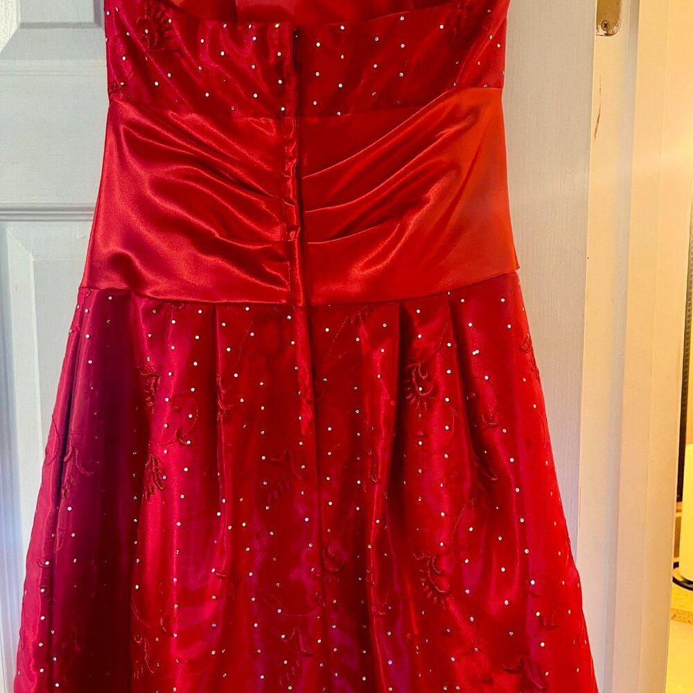 Jessica McClintock for Gunne Sax Dress Beautiful Festive Satin Red Size 7 - Picture 4 of 5